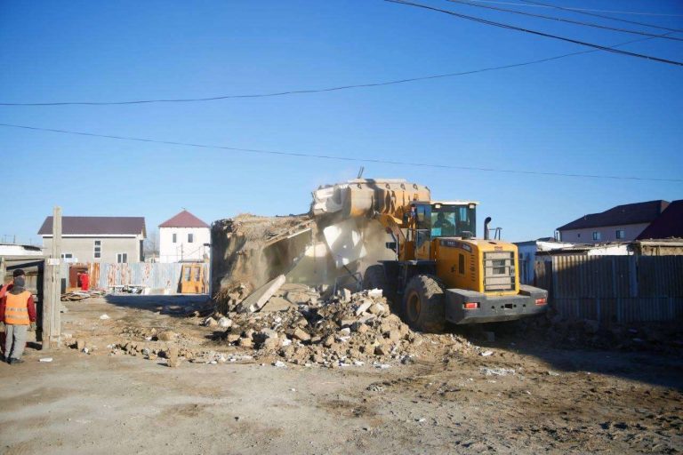 Разрушение домов Узбекистан