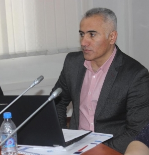 Манучехр Холикназаров